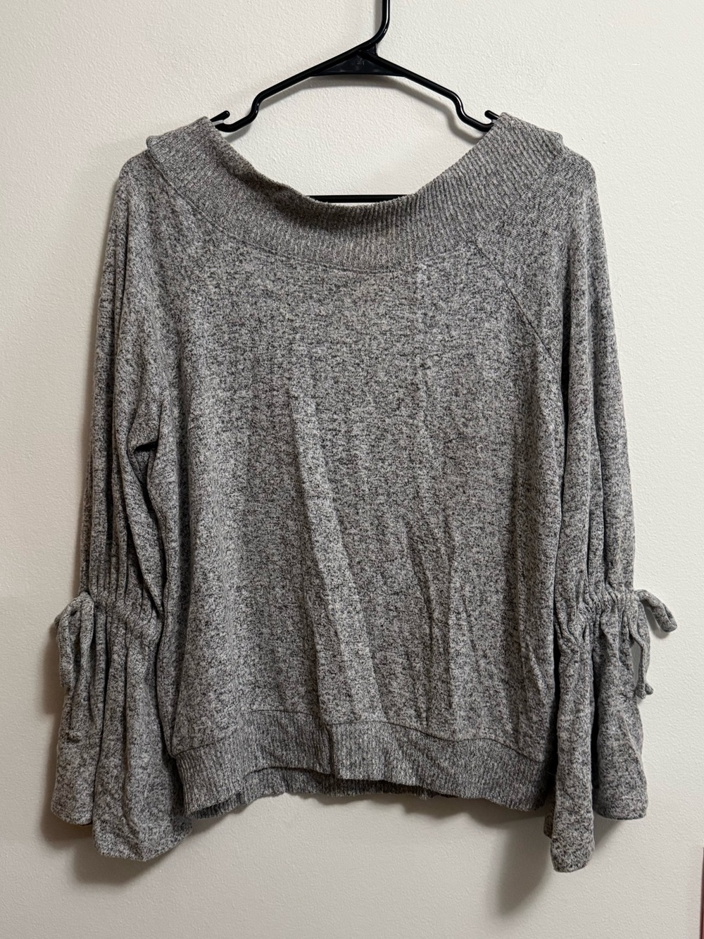 Express Heather Gray V-Neck Knit Sweater